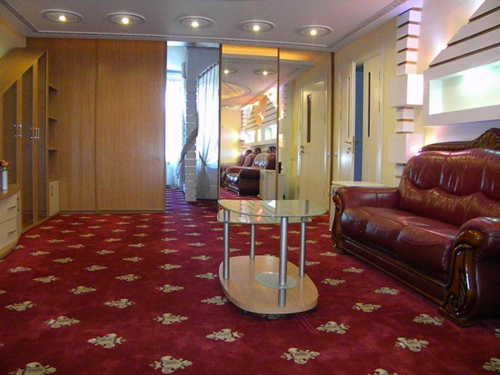 Gloria Mini-Hotel Кишинёв Экстерьер фото